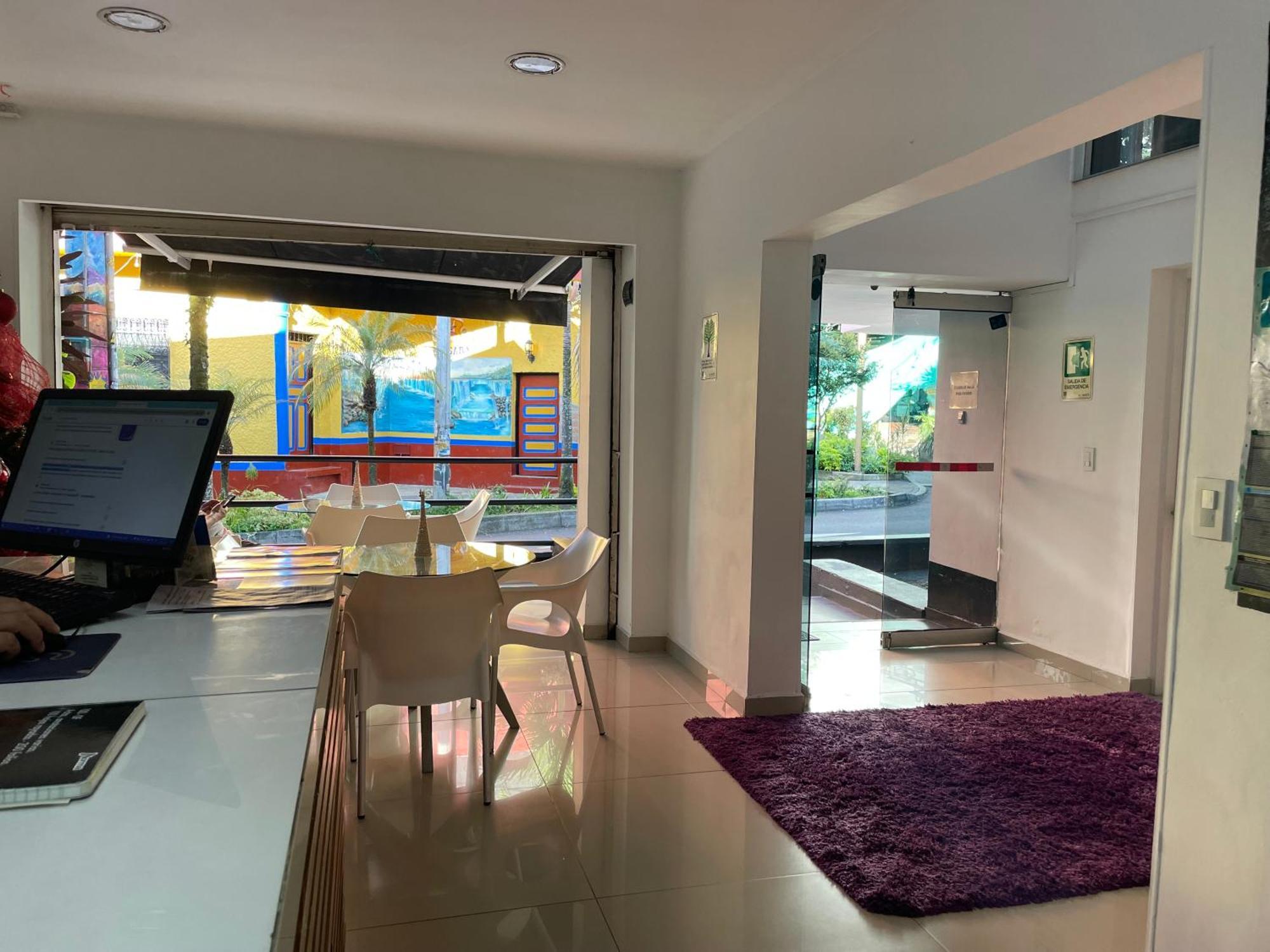 Lleras Calle 8 Hostel Medellin